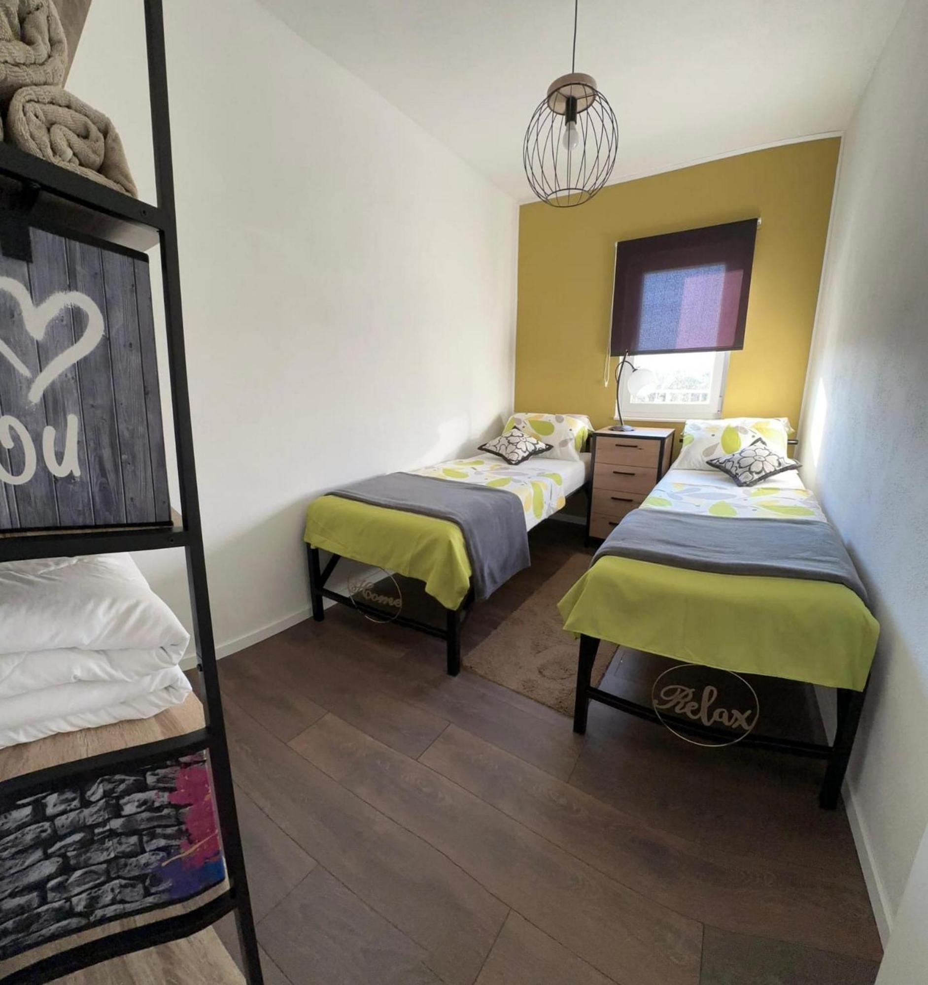 Holiday Home Chester With Heated Pool Kaštela Zewnętrze zdjęcie