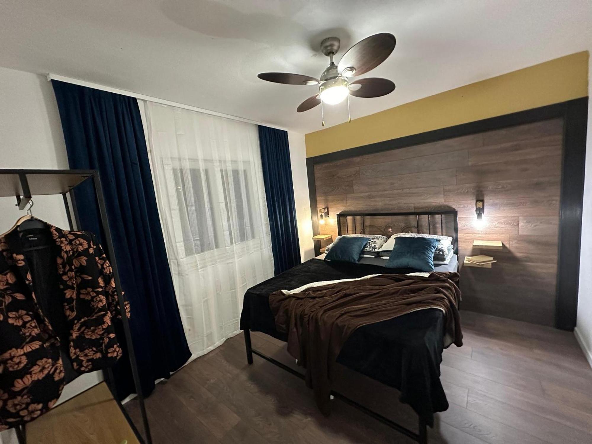 Holiday Home Chester With Heated Pool Kaštela Zewnętrze zdjęcie