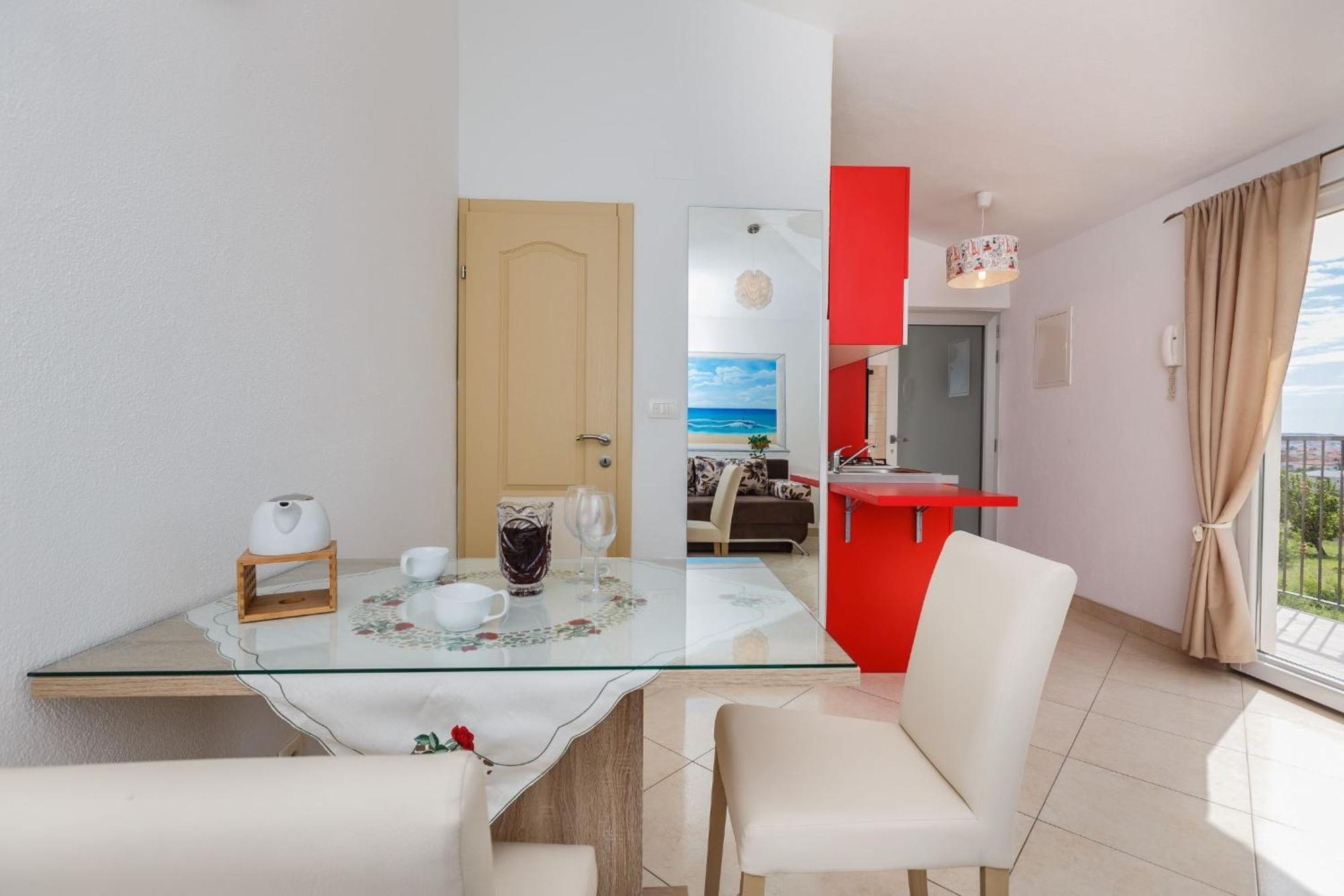 Holiday Home Chester With Heated Pool Kaštela Pokój zdjęcie